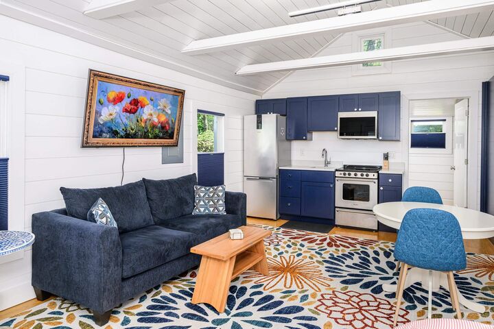 Property Photo:  804 W 7th Street  IN 47404 