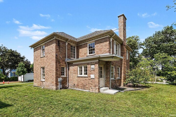 Property Photo:  919 Riverside Drive  IN 46616 