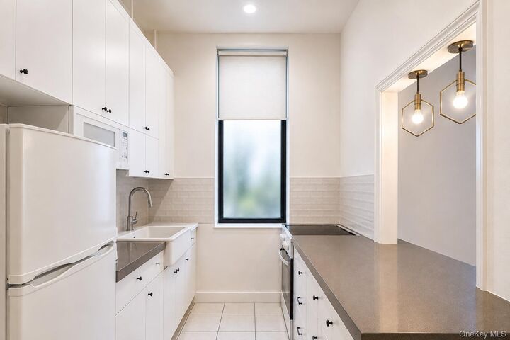 Property Photo:  4260 Broadway 107  NY 10033 