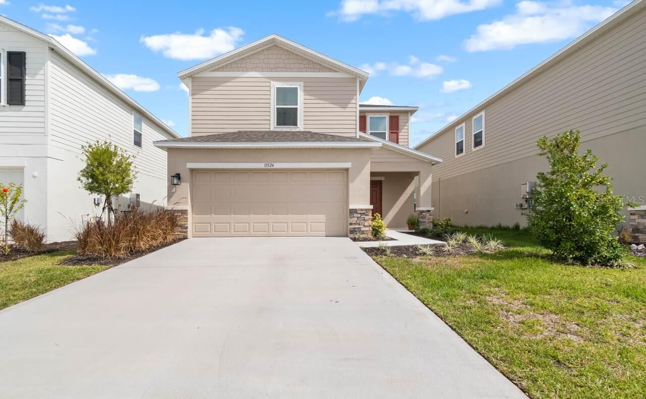 Property Photo:  13524 Camelot Ct  FL 34219 