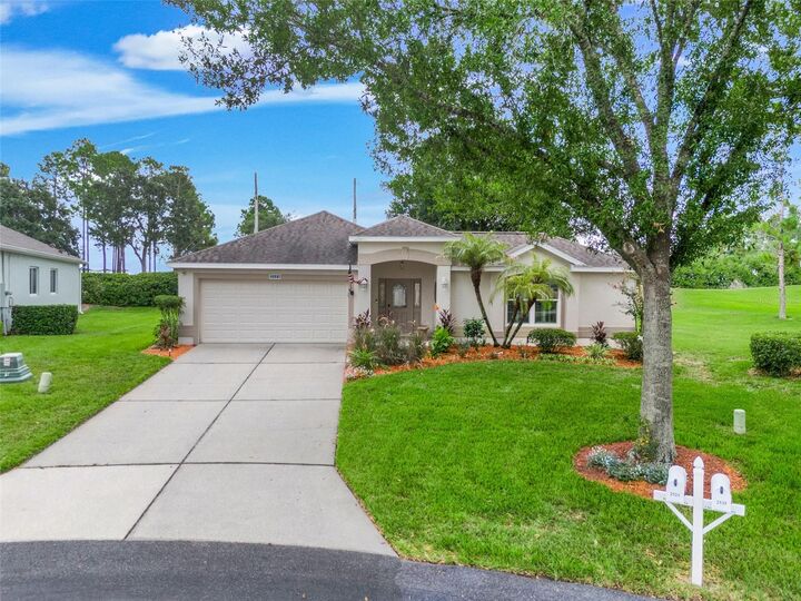 Property Photo:  2525 New Castle Court  FL 34711 