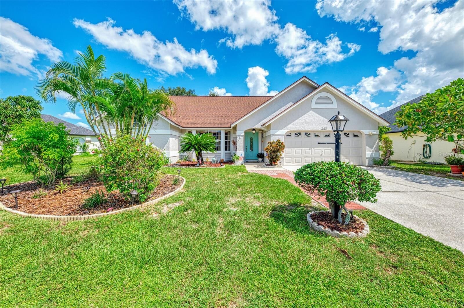 Property Photo:  3911 77th Place E  FL 34243 