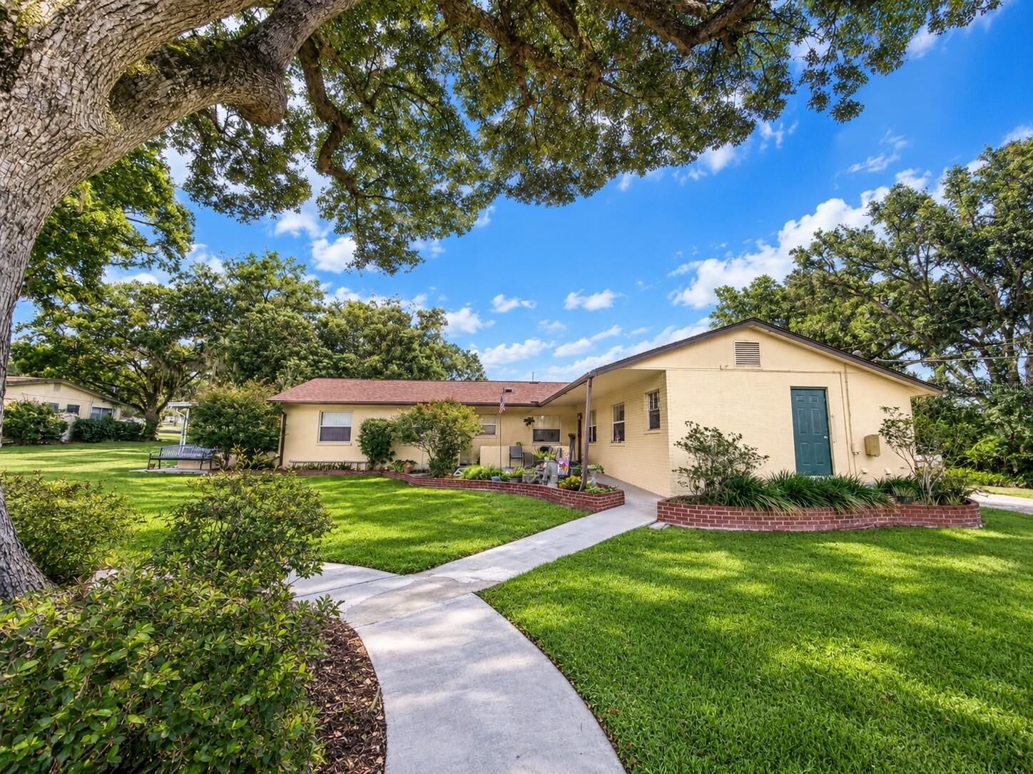 Property Photo:  37701 Camphor Drive  FL 33525 