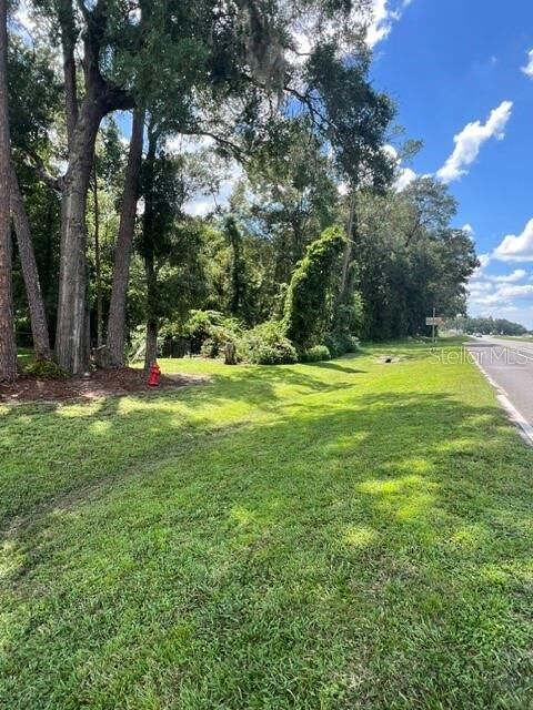 Property Photo: 16958 NW US Hwy 441 Highway NW FL 32643