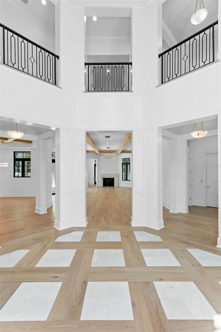 Property Photo:  3907 Bayshore Boulevard  FL 33611 