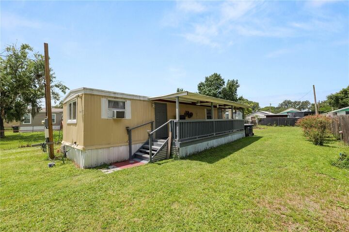 Property Photo: 1111 S Terry Avenue FL 33815