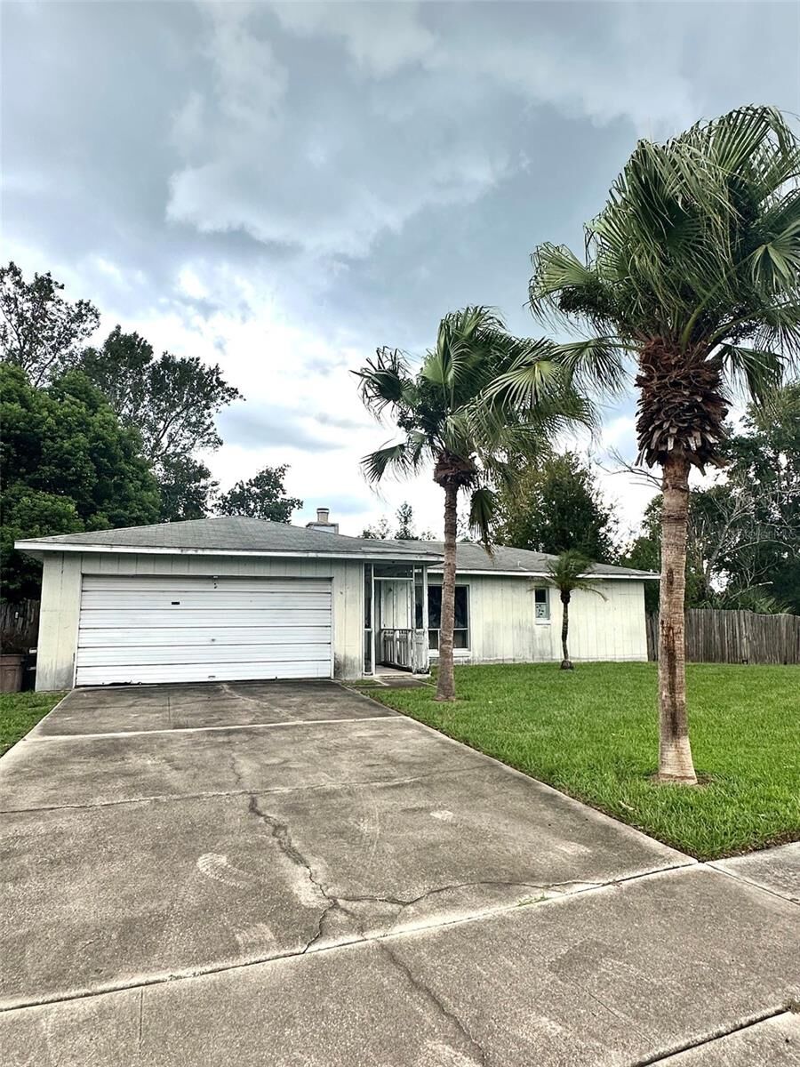 Property Photo:  2430 Tree Ridge Lane  FL 32817 