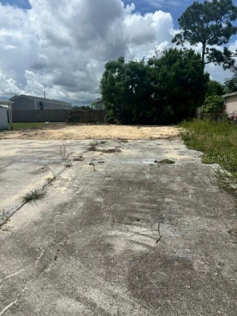 Property Photo: 6604 Tralee Avenue FL 34653