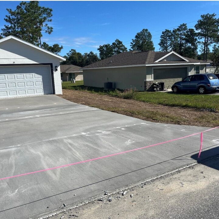 Property Photo: 24492 NW Hemlock Avenue FL 34431