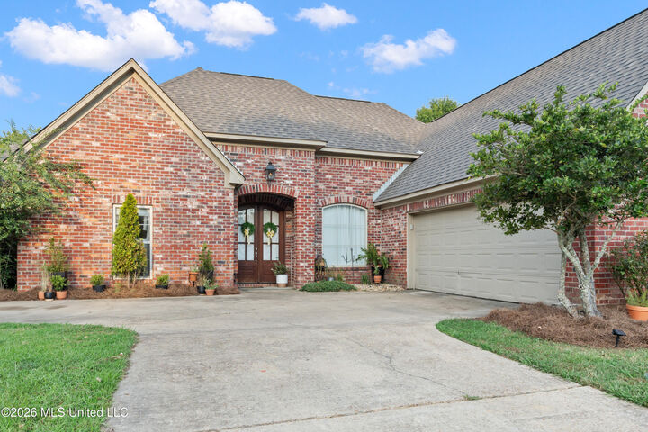Property Photo:  216 Calhoun Drive  MS 39110 