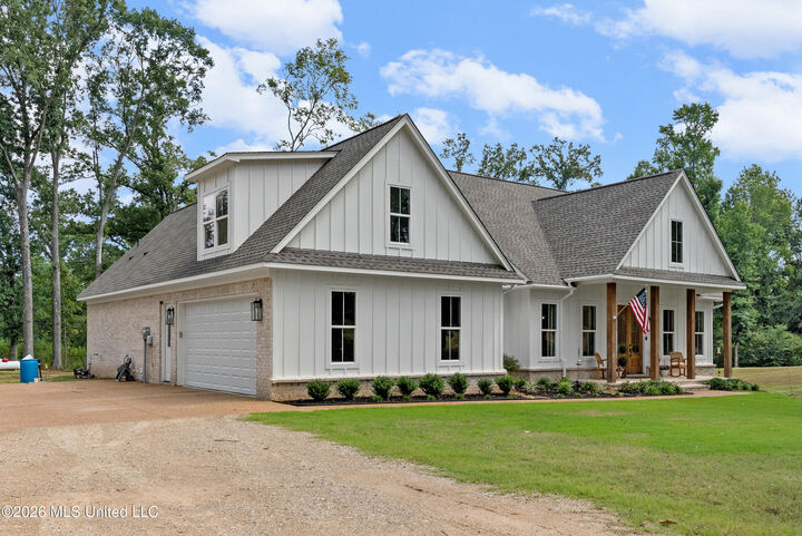 Property Photo:  753 Oakley Road  MS 38668 