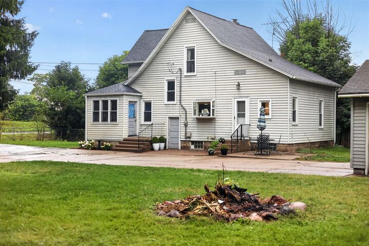 Property Photo: 1391 Belleview Drive MI 48846-8436
