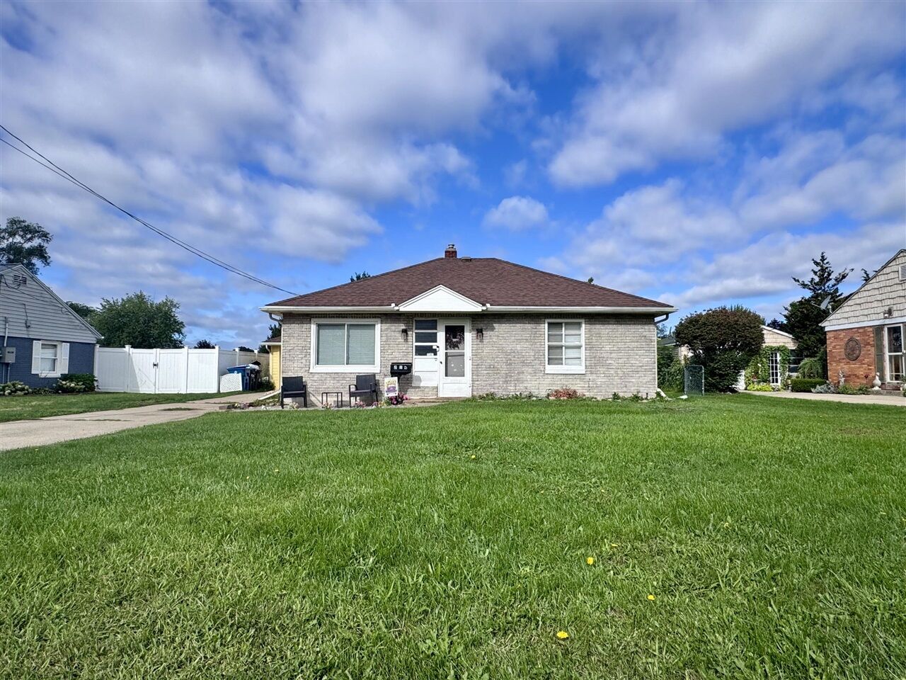 Property Photo:  214 S 22nd Street  MI 49015-3008 