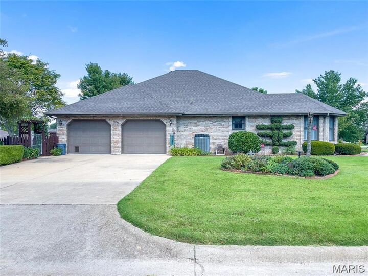 Property Photo: 401 Jessie Street MO 65536