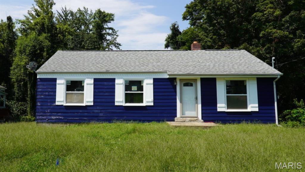 Property Photo:  231 Wedge Drive  MO 63135 