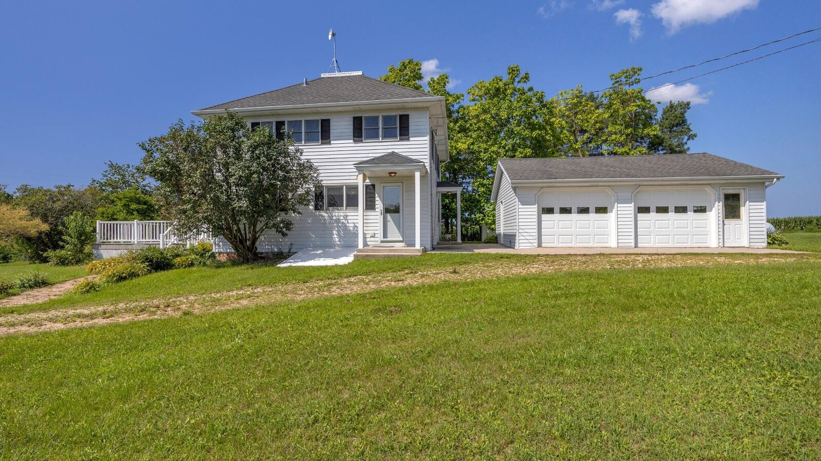 Property Photo:  W7034 Parnell Rd  WI 53011 