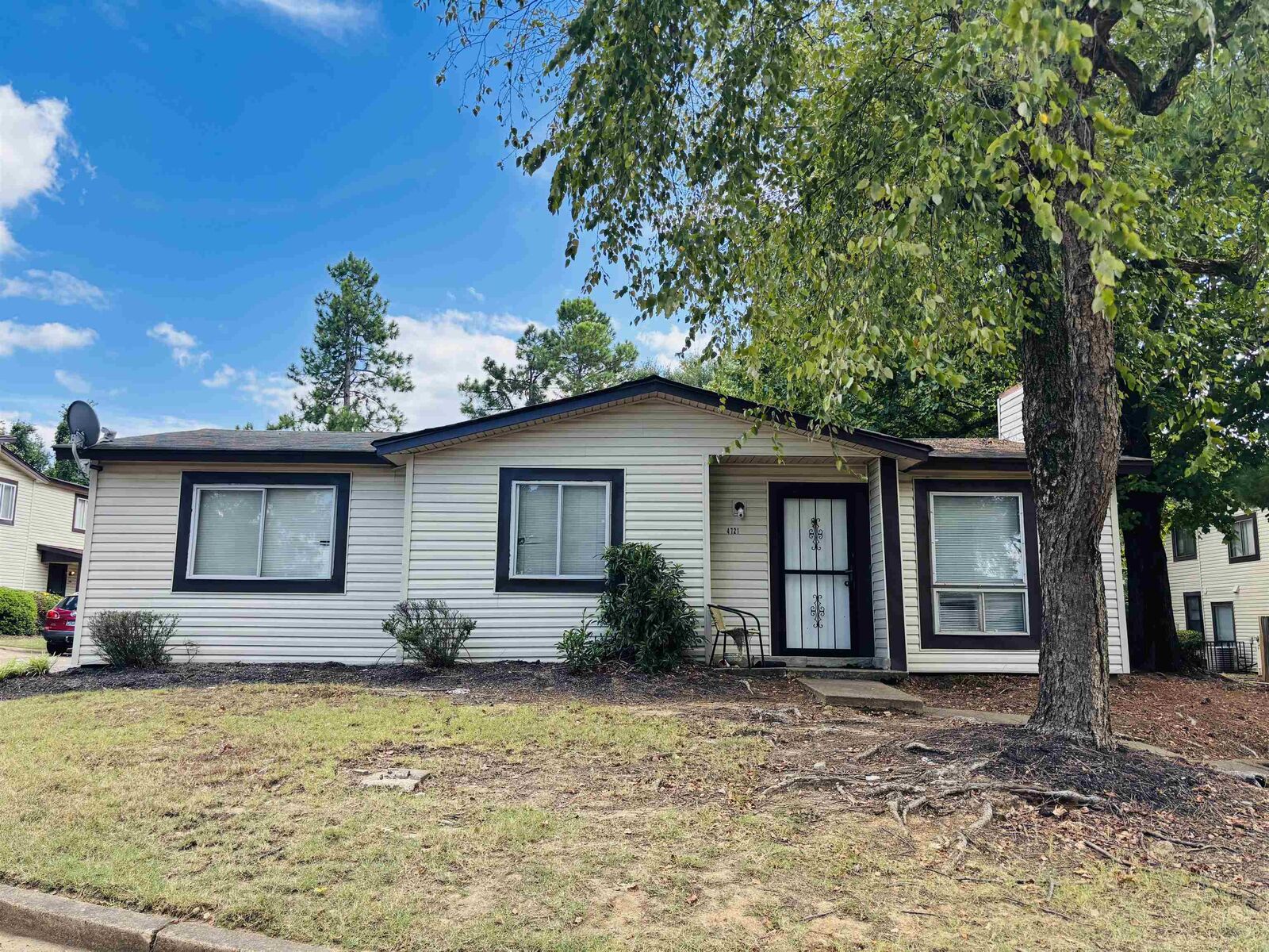 Property Photo: 4721 Queens Lace Ct 56 TN 38118