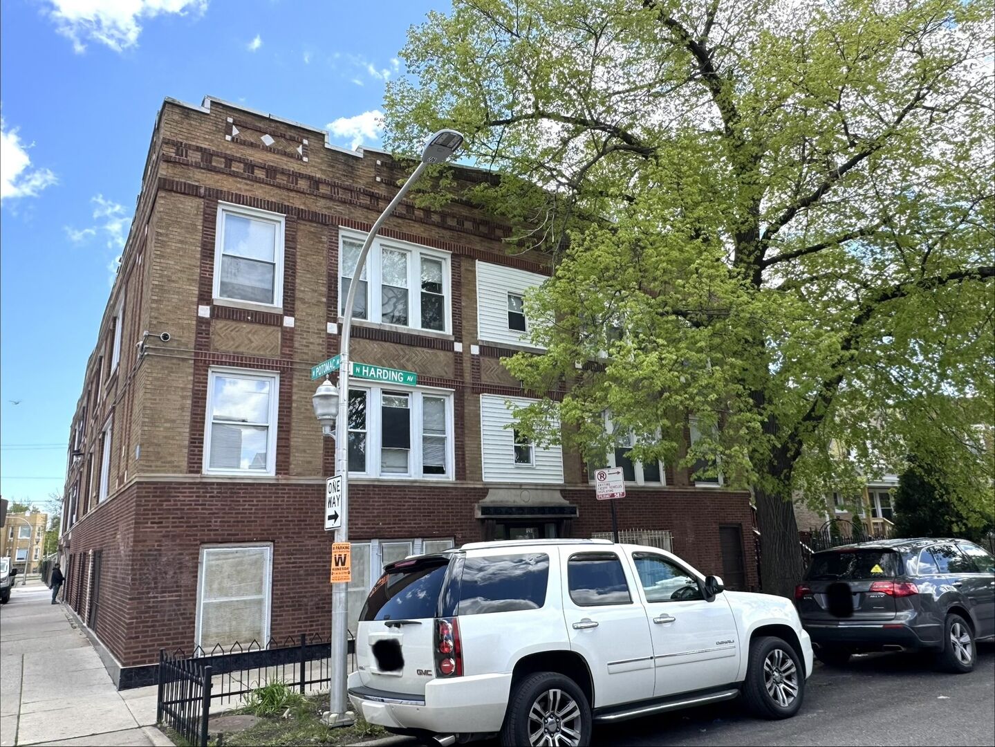 Property Photo:  1255 N Harding Avenue 2S  IL 60651 