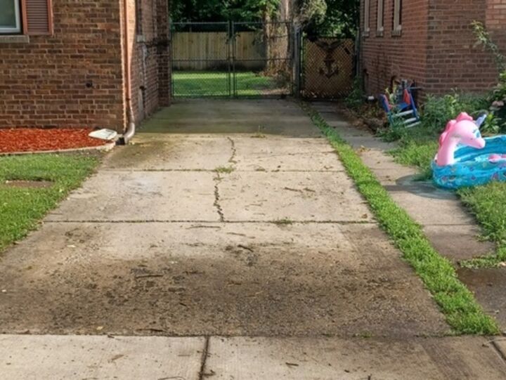 Property Photo: 233 E 143rd Street IL 60419