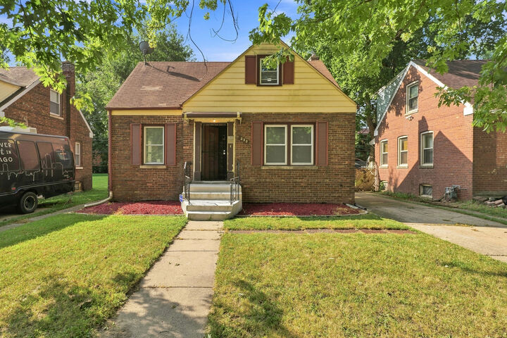 Property Photo:  233 E 143rd Street  IL 60419 