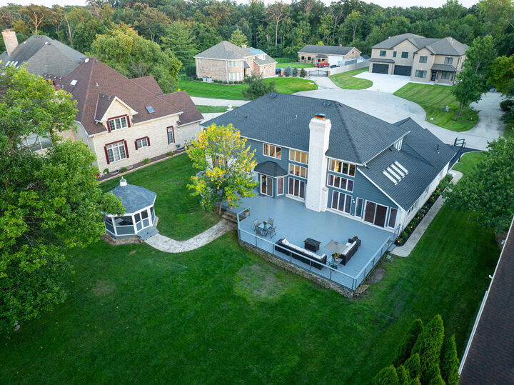 Property Photo: 17W210 Massel Court IL 60106