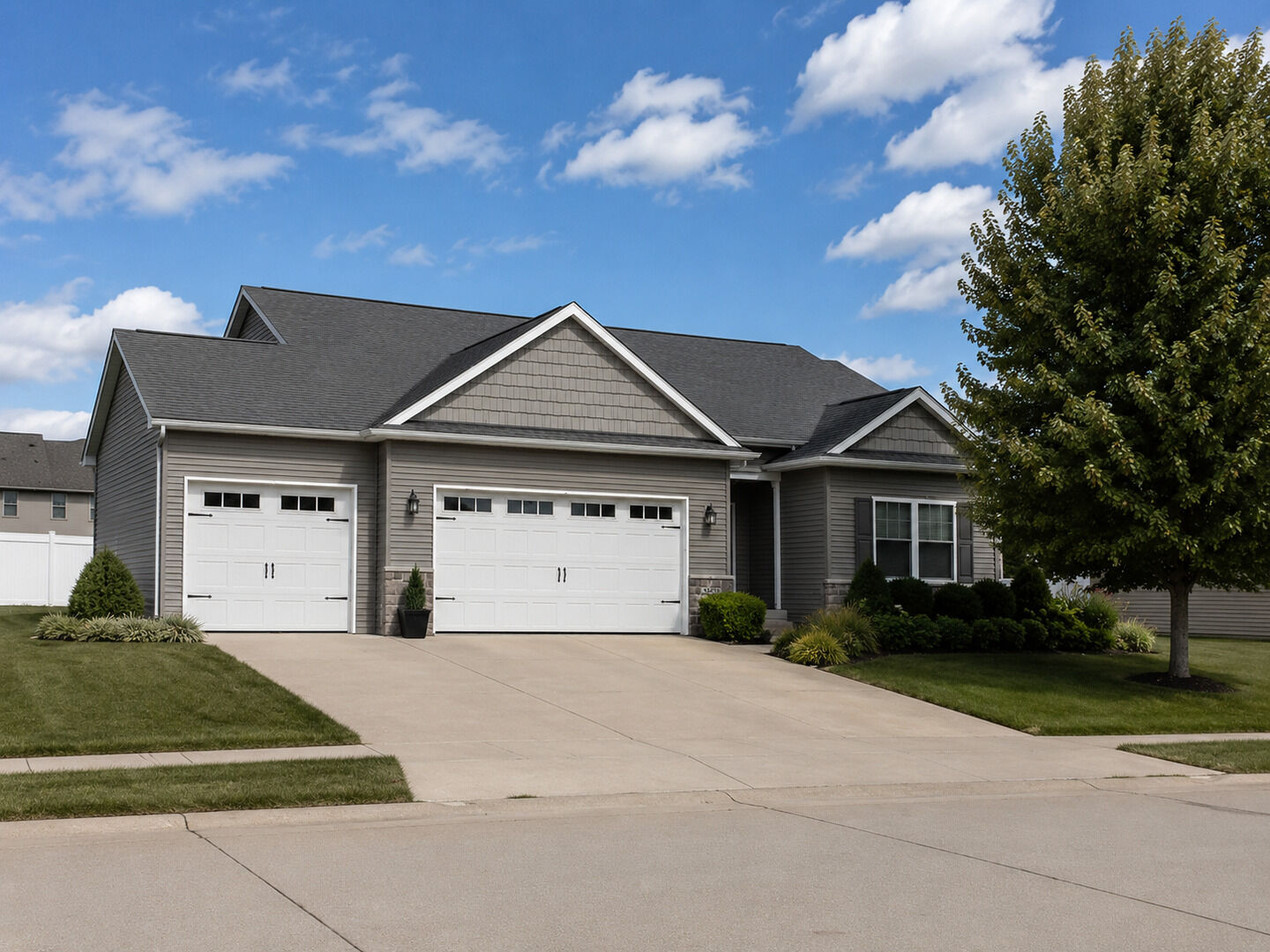 Property Photo: 5659 Idaho Drive IA 52722
