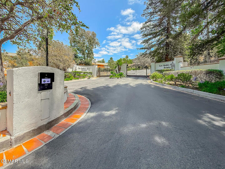Property Photo: 395 Sherwood Court CA 91361