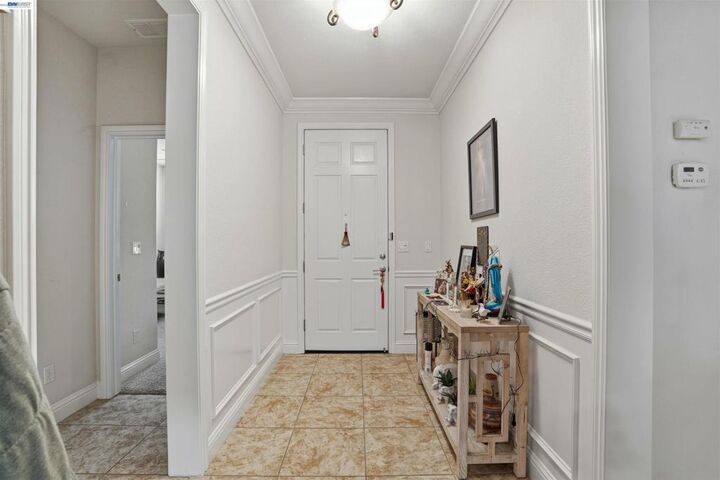 Property Photo: 2336 Shadow Berry Dr CA 95336