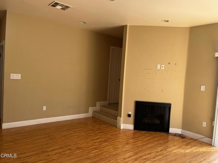 Property Photo: 320 McHenry Road 27 CA 91206