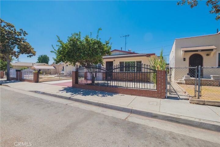 Property Photo:  931 - 933 S La Verne Ave  CA 90022 