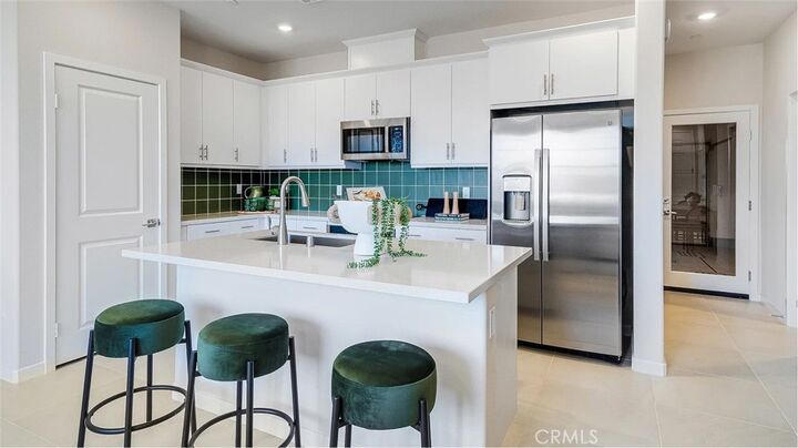 Property Photo:  2715 Cloudview Privado  CA 91761 