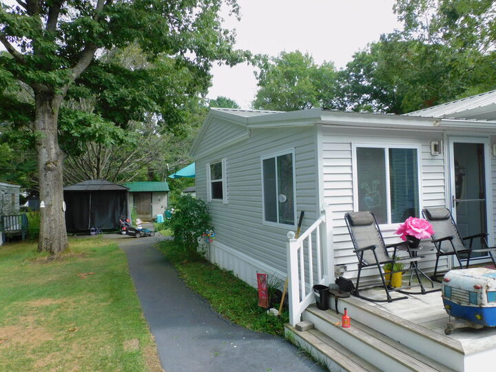 Property Photo: 52 Caincrest Road ME 03909