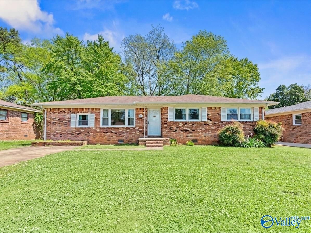 Property Photo: 384 Jack Coleman Drive AL 35805