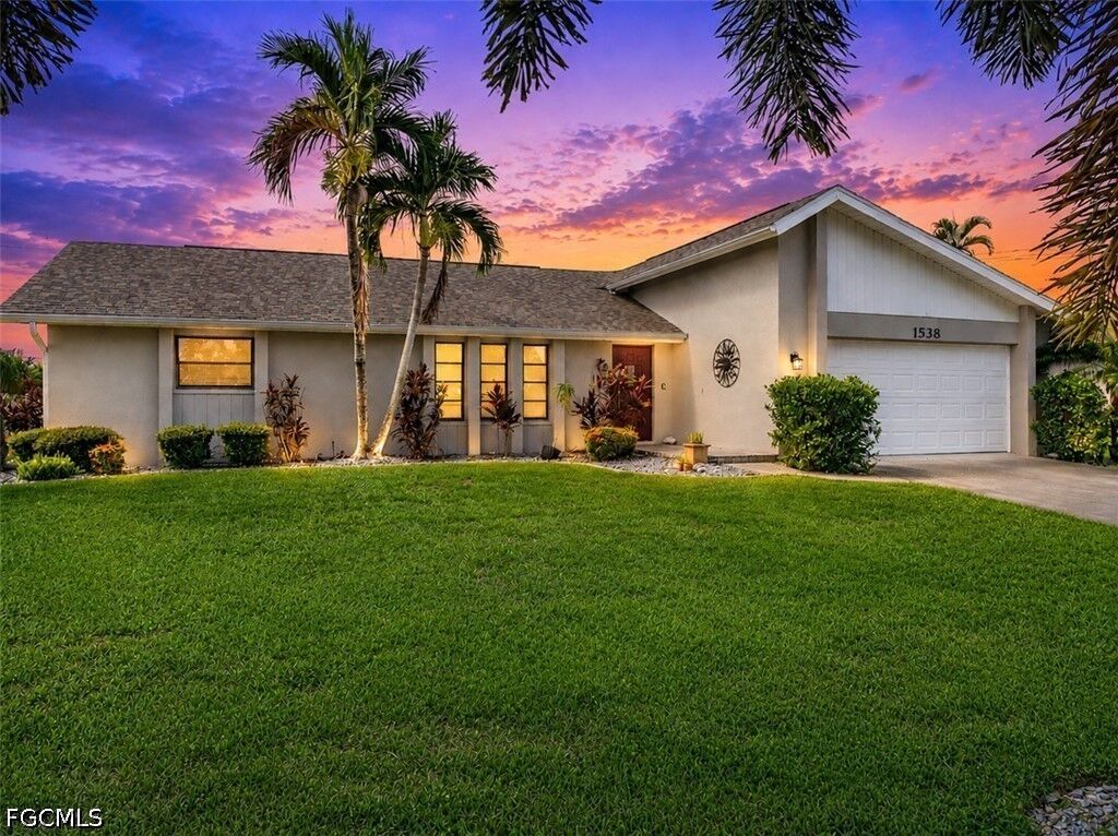 Property Photo: 1538 SW 49th Street FL 33914