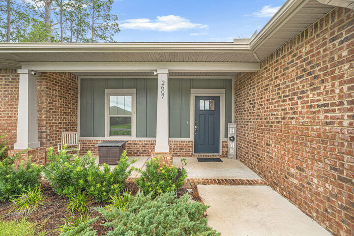 Property Photo:  2607 Lovewood Drive  FL 32566 