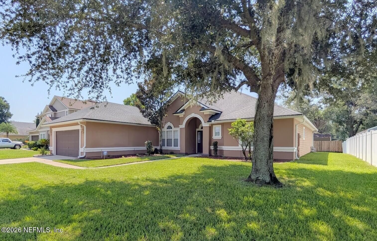 Property Photo:  3120 Double Oaks Drive  FL 32226 