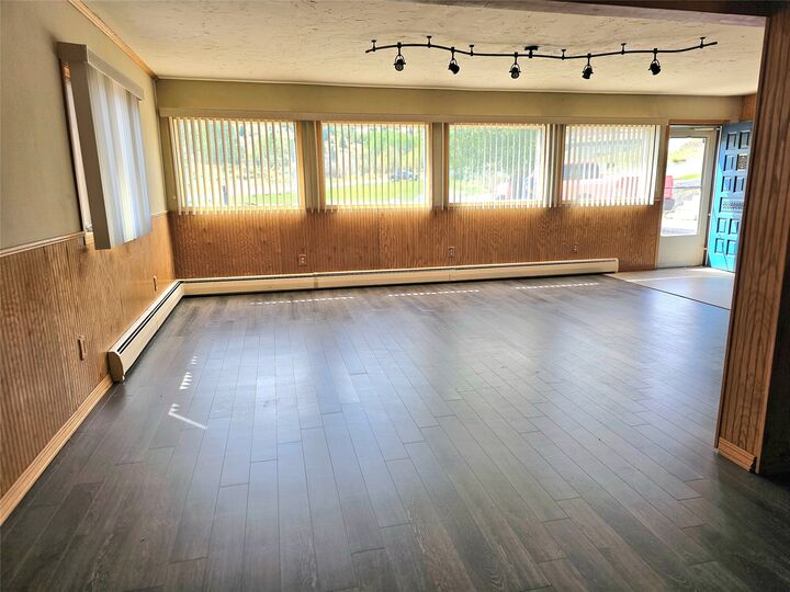 Property Photo: 1406 W 5th MT 59711