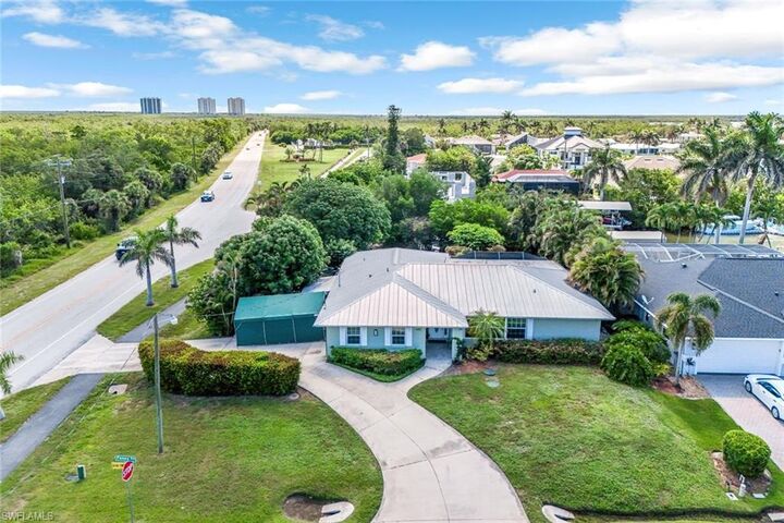 Property Photo:  401 Panay Ave  FL 34113 