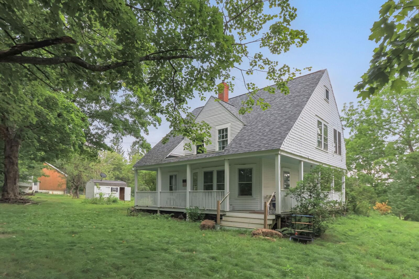 Property Photo: 178 South Hill Road NH 03070