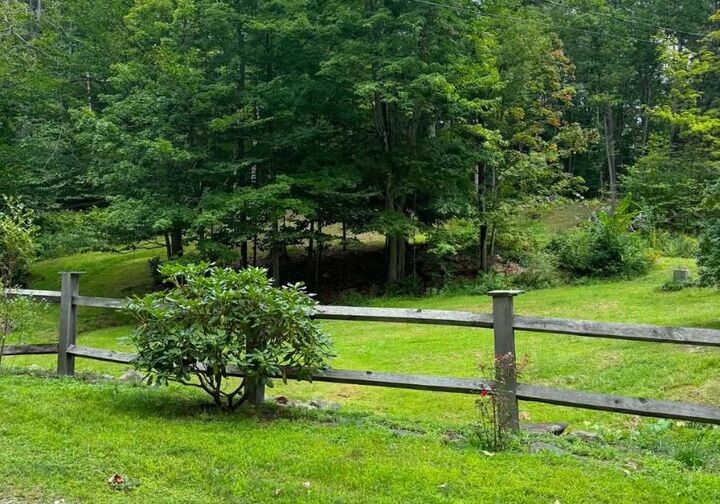 Property Photo: 290 Jamestown Road NH 03220