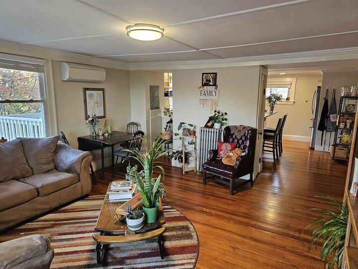 Property Photo:  45 High Street  NH 03053 