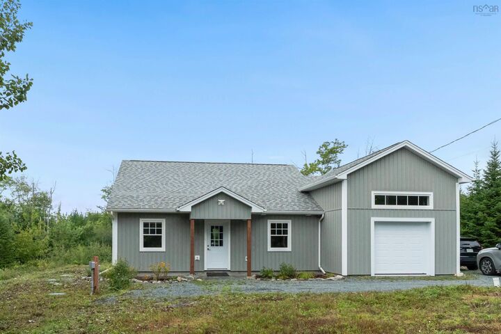 111 Mineville Road — photo 1