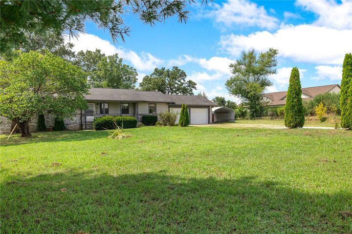 Property Photo: 2424 Rock Springs Road AR 72601