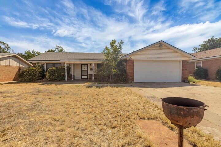 Property Photo: 1437 Sandalwood Lane TX 79761