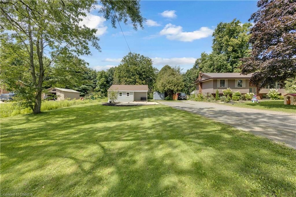 Property Photo:  995 McDowell Road E  ON N3Y 4J9 
