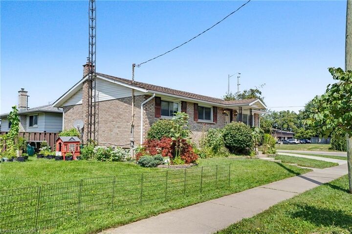 Property Photo:  99 Martindale Road  ON L2S 2Y7 