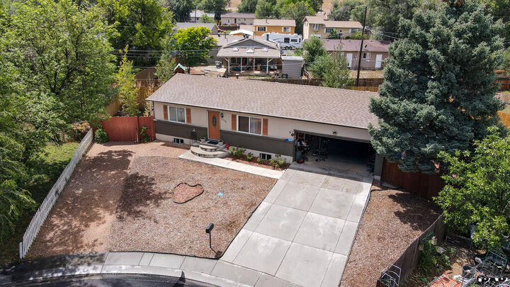 Property Photo: 1118 Maxwell St CO 80906
