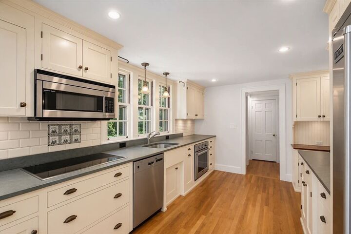 Property Photo:  41 Locust Ave  MA 02421 