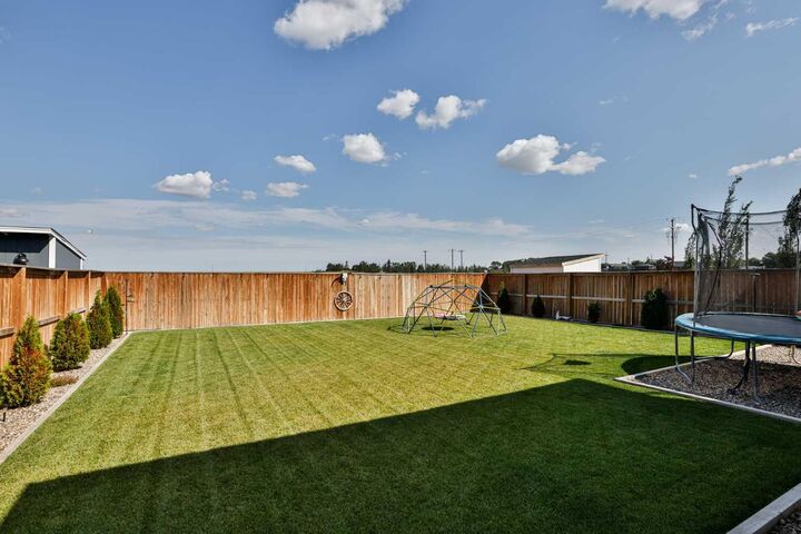 Property Photo: 4241 60 Avenue AB T1G 0G2