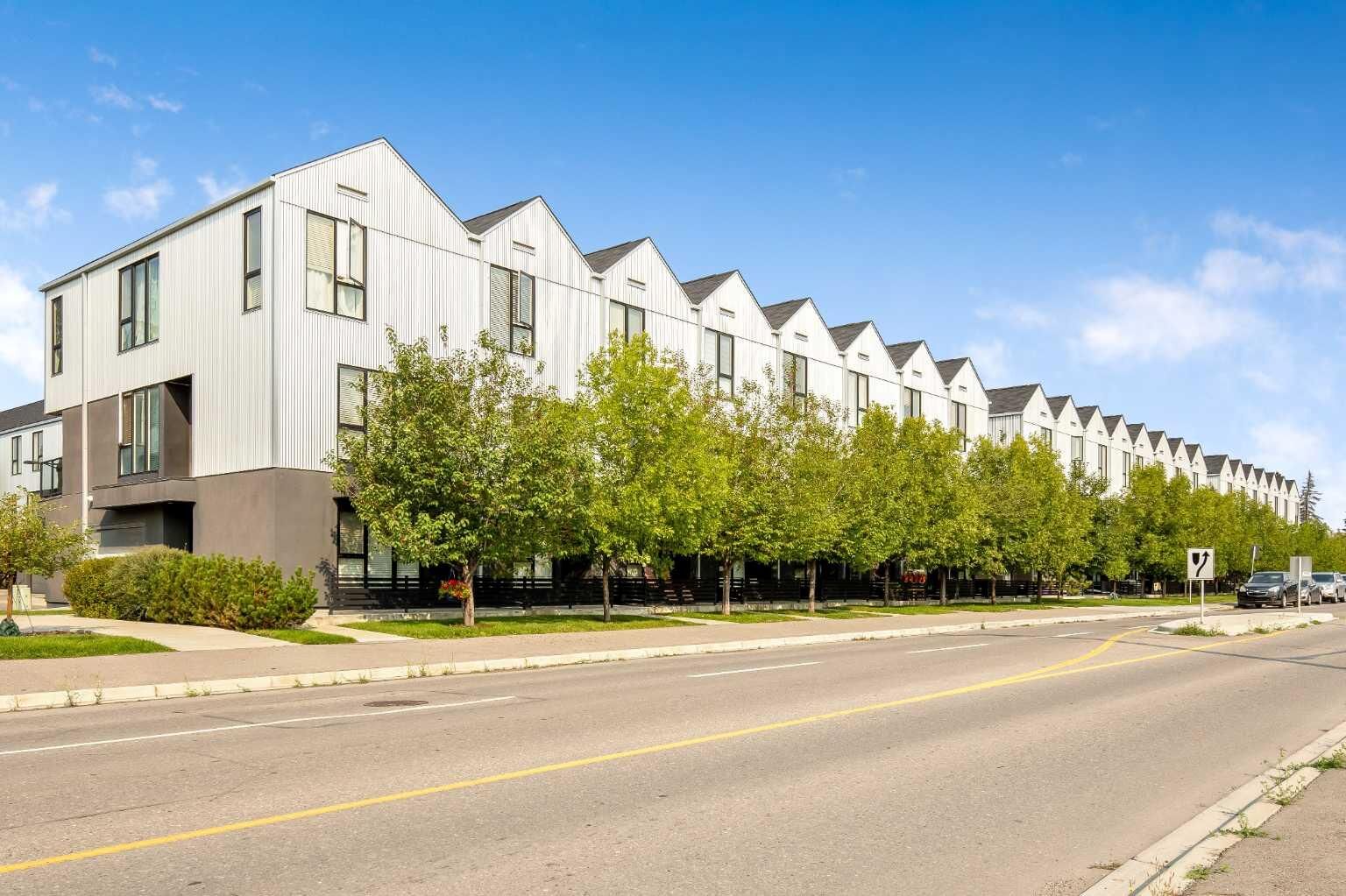 Property Photo:  3529 69 Street NW  AB T3B 6E8 